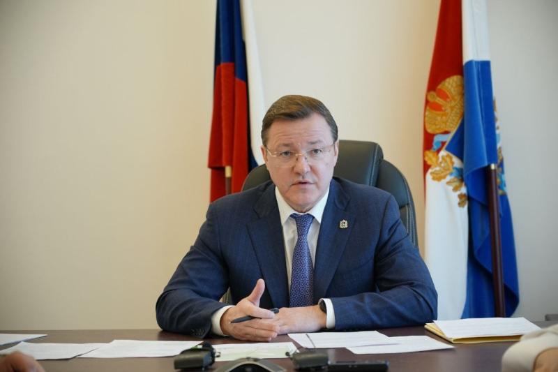 Губернатор Дмитрий Азаров провел личный прием граждан