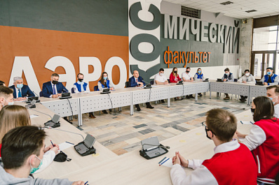 Мишустин поддержал предложение самарских студентов о развитии технологического предпринимательства в вузах