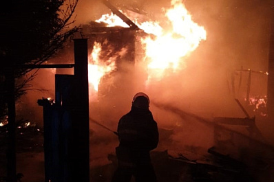 В Шигонском районе горело заброшенное здание 12 октября