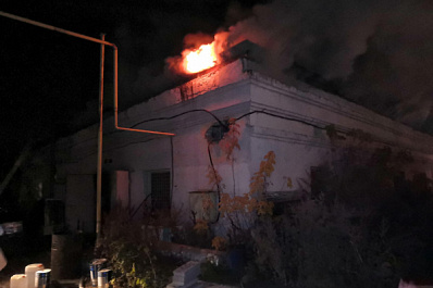 В Куйбышевском районе на складе тушили крупный пожар