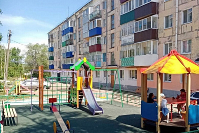 Новая детская площадка появилась в Октябрьске 