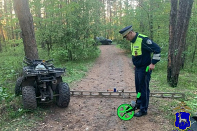 В Сызрани два подростка за рулем квадроцикла столкнулись с деревом
