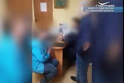 Жительница Самары попыталась дать взятку полицейскому