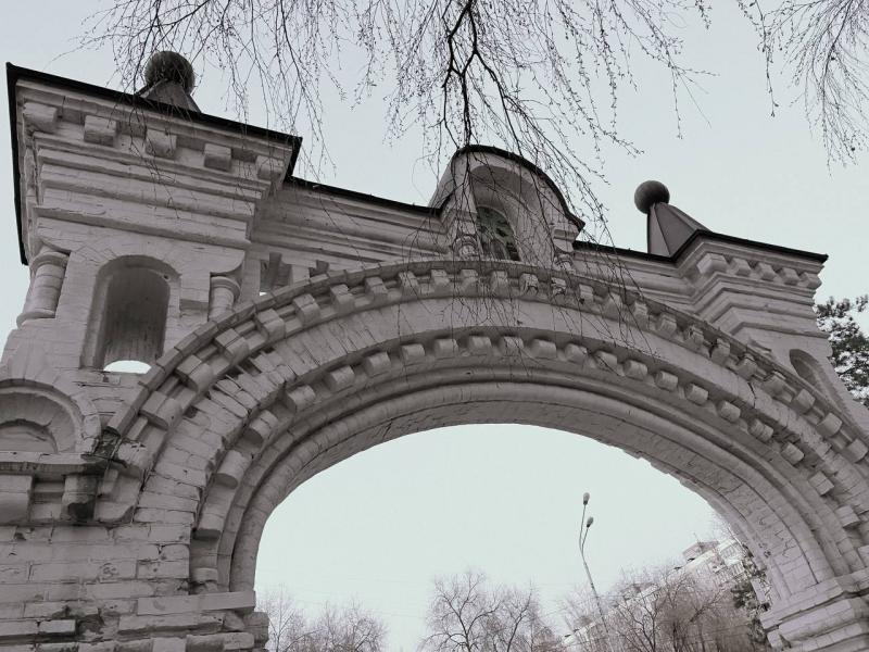 В Самаре планируют отреставрировать "Монастырские ворота" на Осипенко
