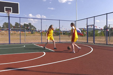 Новая баскетбольная площадка открылась в Красноярском районе