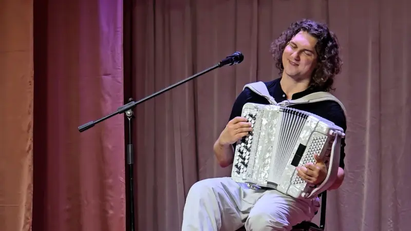 В военном госпитале Самары прошел концерт для участников СВО