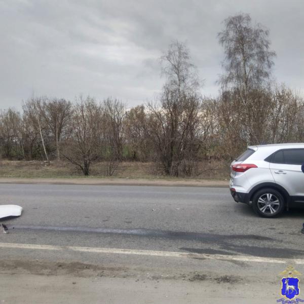 В Самаре 17-летний самокатчик угодил под колеса иномарки