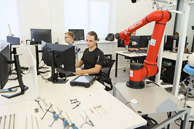 В Самаре Вячеслав Володин и Вячеслав Федорищев встретились с руководством и студентами медицинского университета