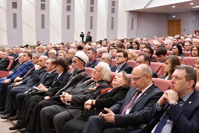 Общественники поддержали инициативу о присвоении Самаре статуса "Город трудовой доблести"