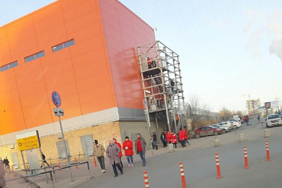 В Самаре эвакуировали людей из "Космопорта"