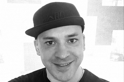 Стали известны обстоятельства смерти экс-солиста группы "Отпетые мошенники" 