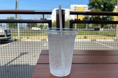 Эксперты рассказали, какие напитки лучше утоляют жажду в летние дни