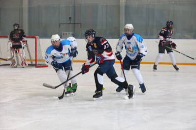 В ПФО проходят соревнования нового сезона клуба "Золотая шайба"