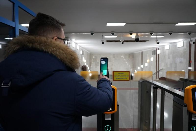 В самарском метро теперь можно оплатить проезд улыбкой