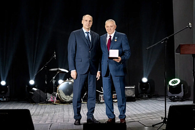 Председатель совета директоров ГК "Полипласт" Александр Шамсутдинов награждён знаком отличия "За заслуги перед Свердловской областью" III степени