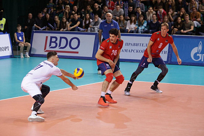 Нова в пяти партиях уступила московскому Динамо