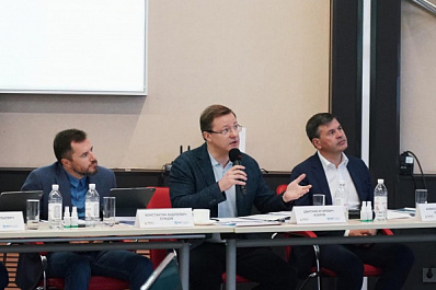 Дмитрий Азаров поддержал идеи развития Самарской области от участников стажировки РАНХиГС
