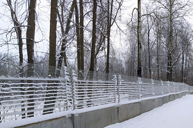 Минлесхоз: "Строительства капитальных объектов у базы "Чайка" не будет"