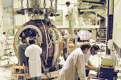 Как спутник искал антиматерию, над чем работал Николай Кузнецов и как увековечили память о погибшем космонавте