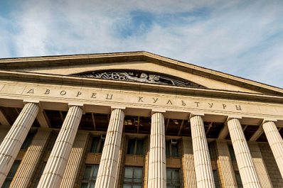 Часть реставрационных работ в ДК на площади имени Кирова выполнена на 100 %