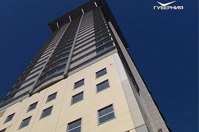 К самарскому офисному центру Вертикаль сегодня выезжали 10 пожарных машин