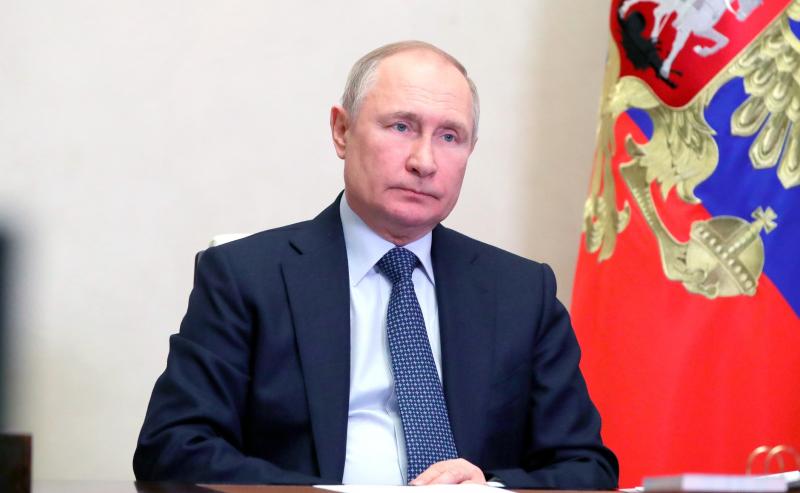 Владимир Путин заявил о провале западных санкций против России