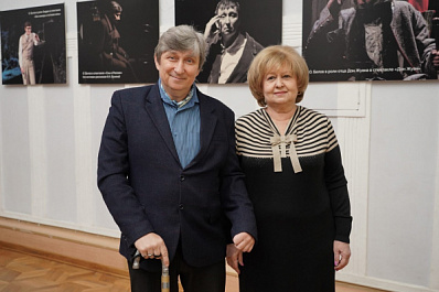 Самарскому актеру Олегу Белову вручили медаль "Спешите делать добро"