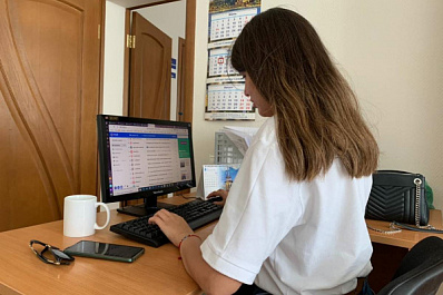 Как работает закон фракции "Единой России" об "удаленке" в условиях новой волны коронавируса