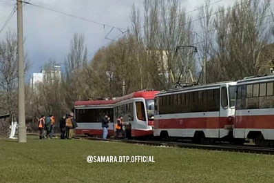 В Самаре трамвай сошел с рельсов на Ново-Садовой