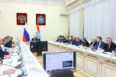 Губернатор Федорищев поручил создать в Самарской области фонд для доплат врачам, учителям и социальным работникам