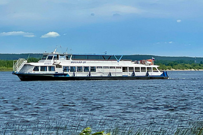 Стало известно, сколько лет самарским теплоходам "Ом" и "Москва"