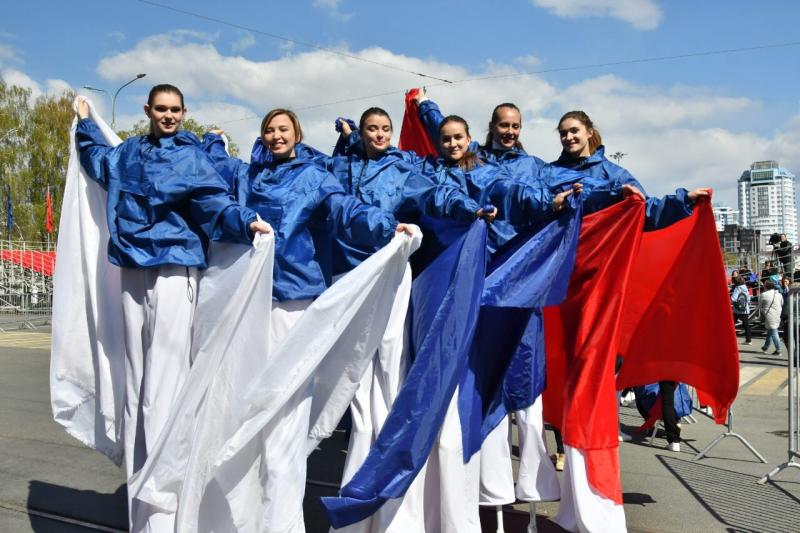 Первомайское шествие проходит на главной площади Самары