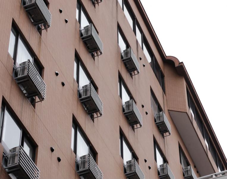 Битва за холод: 30 % россиян признались, что ругаются с коллегами из-за кондиционера