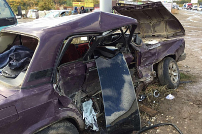 От ВАЗа осталась груда металла: в Самаре произошло жесткое ДТП