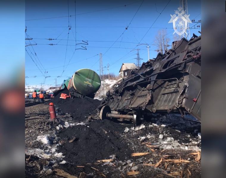 В Самарской области возбудили уголовное дело из-за схода с рельсов грузовых вагонов