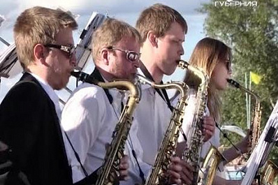 Танцы и джаз: на набережной Самары стартовали культурные мероприятия