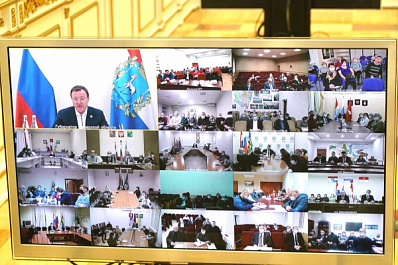 Вечером встреча - утром решение проблем: чем закончился прямой диалог губернатора с представителями УК и МКД