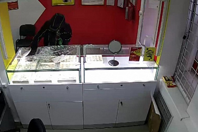 Самарские полицейские задержали подозреваемого в серии разбоев и грабежей