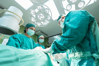 Врачи детской больницы имени Ивановой за год провели около 30 высокотехнологичных операций детям по восстановлению слуха