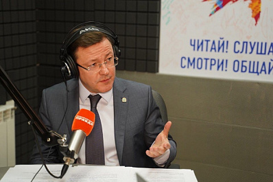 Губернатор Дмитрий Азаров рассказал о заражении воспалением легких