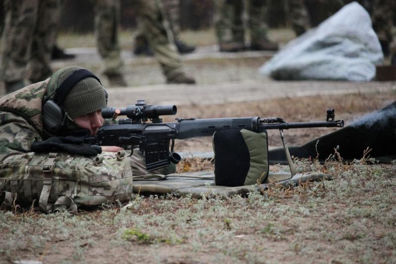 В Тольятти завершился учебный сбор росгвардейцев-снайперов