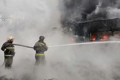 Крупное возгорание на Индустриальной локализовано в Тольятти