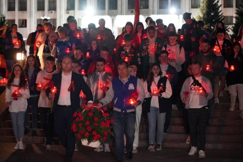 "Будущие поколения не должны забывать свою историю": в Самаре прошла всероссийская акция "Свеча памяти"