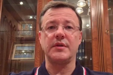 Дмитрий Азаров разобрался с неработающей "Ипподром Ареной"