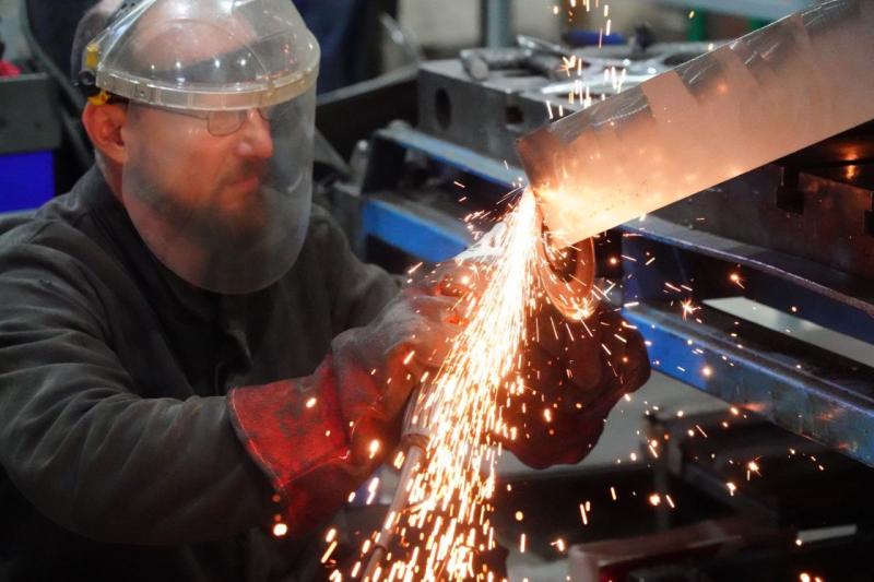 Вспахивают роботы, а не человек: губернатору Самарской области представили передовые сельхозмашины