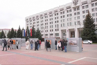 "Мы из Куйбышева": в Самаре на площади Славы открылась фотовыставка