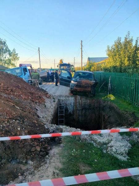 В Самарской области 5 сентября водитель на "Ниве" угодил в яму и погиб 