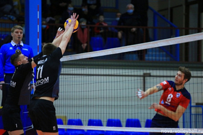 Волейбольная "Нова" завершила регулярный чемпионат на третьем месте