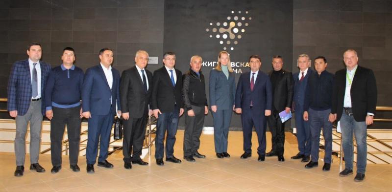 Инвестиционный потенциал и выставка продукции: Самарская область продолжает налаживать партнерство с Узбекистаном