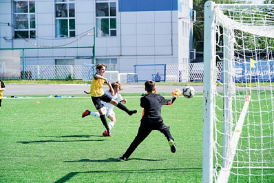 Матчи памяти Дениса Ковбы провели на полях стадиона "Металлург"